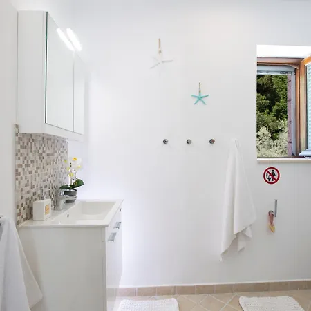 El Aquila Hotel 4*